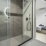 Loftnoir Spacious & Very Close To Seafront 아파트 슬리에마