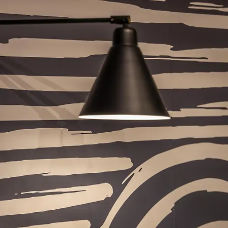 Loftnoir Spacious & Very Close To Seafront Appartement Sliema