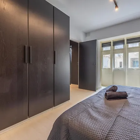 Apartment Loftnoir Spacious & Very Close To Seafront *