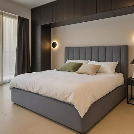 Apartment Loftnoir Spacious & Very Close To Seafront *