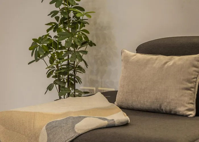 아파트 Loftnoir Spacious & Very Close To Seafront